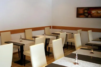 Speisezimmer Bild 3
